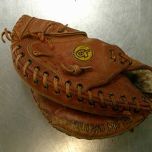 Used GOLDEN TEAM BB/SB Catchers LH Throw Brown 32" 11868-S000066122