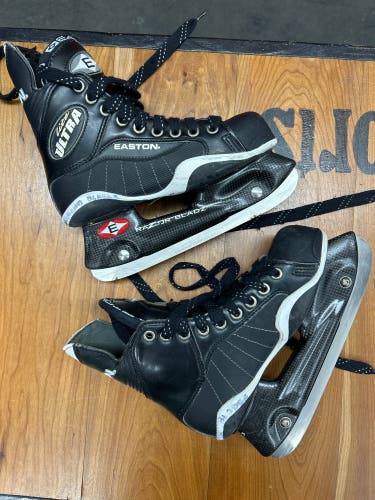 Easton Ultra Lite Pro Hockey Skates Size 4 (Used)