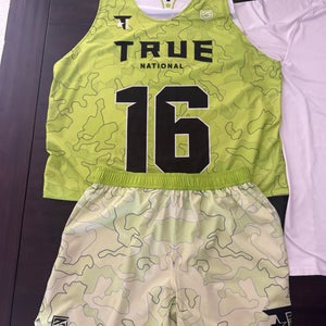 True National Boys Lacrosse Uniform & Shooting Shirt for 2025 Season - Excellent Condition