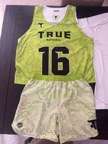 True National Boys Lacrosse Uniform & Shooting Shirt for 2025 Season - Excellent Condition