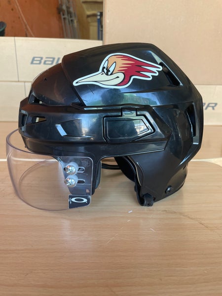 CCM V08 Pro Stock Hockey Helmet Visor Combo Black Small 3394