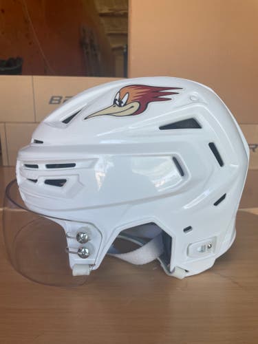 Bauer Re-Akt 150 Pro Stock Hockey Helmet Visor Combo Medium White 3305