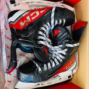 2023 CCM JetSpeed FT6 Pro Hockey Skates Regular Width Pro Stock 7 (Used)