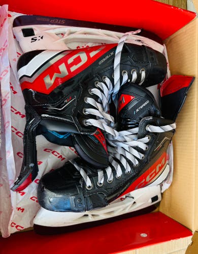 2023 CCM JetSpeed FT6 Pro Hockey Skates Regular Width Pro Stock 7 (Used)