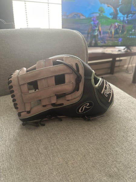 2022 Rawlings Heart of the Hide LH Outfield Baseball Glove 12.75" (Used)