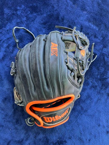 Black Adult Wilson A1k RH Infield Baseball Glove 11.5" (Used)