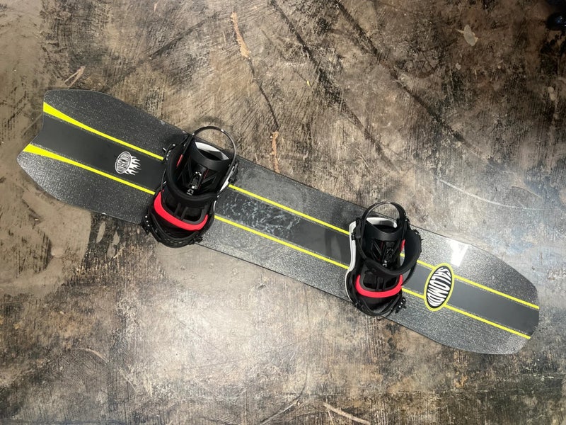 2023 Salomon Dancehaul 147 cm Snowboard | Union Contact Pro Bindings