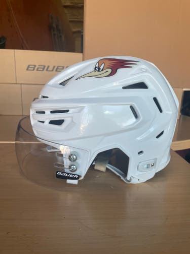 Bauer Re-Akt 155 Pro Stock Hockey Helmet Visor Combo Small White 3106