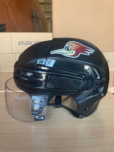 CCM Tacks 910 Pro Stock Hockey Helmet Visor Combo Black Small 3128