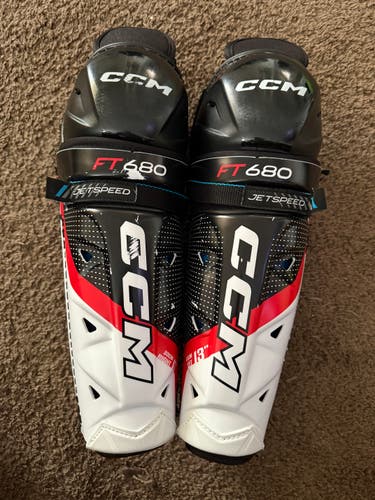 Junior CCM Jetspeed FT680 13" Shin Pads (Used)