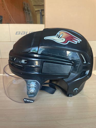 CCM Tacks 910 Pro Stock Hockey Helmet Visor Combo Black Medium 3140