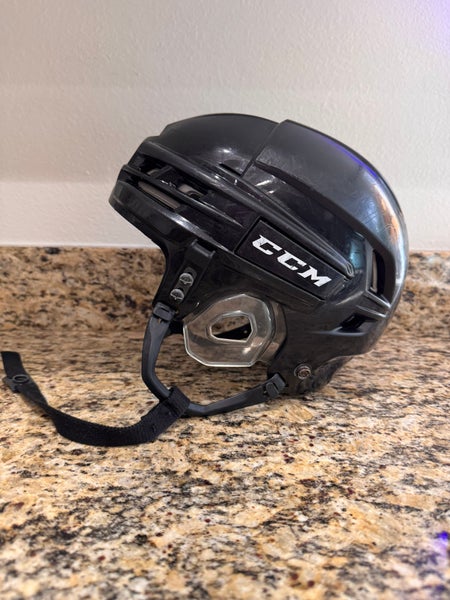 Black Medium CCM Tacks 910 Helmet (Used)