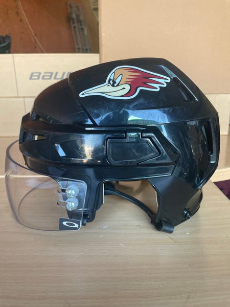 CCM V08 Pro Stock Hockey Helmet Visor Combo Black Medium 3151