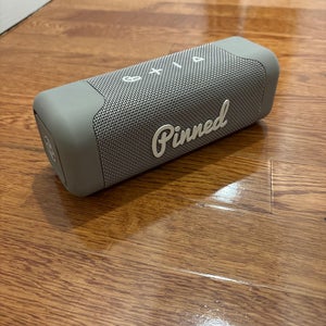 Pinned golf speaker (New) with charger