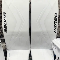 33" Bauer FlyLite Goalie Leg Pads (New)