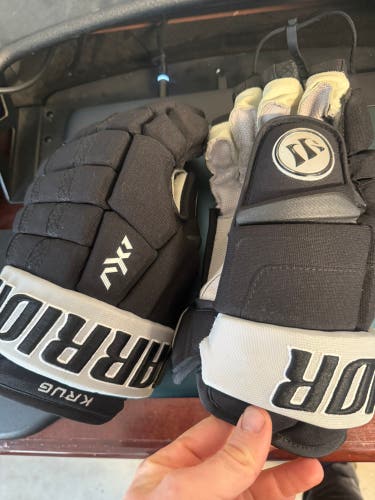 LA Kings Krug Warrior AX1 Pro Gloves 13" Pro Stock (Used)