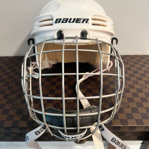 VINTAGE Medium Bauer HH4500 Helmet