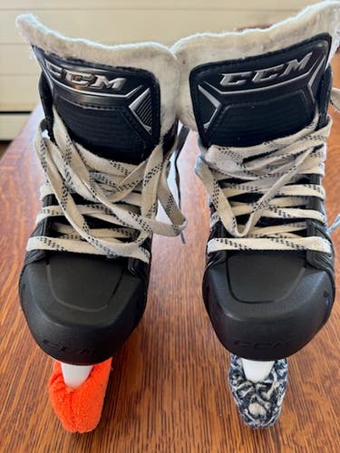CCM Super Tacks 9370 Youth Hockey Goalie Skates