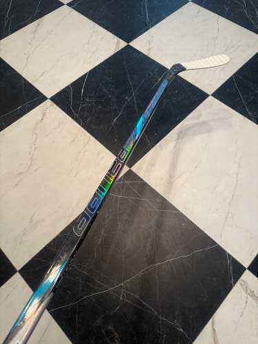 Senior Bauer Nexus Tracer Right Handed Hockey Stick P92 (Used)