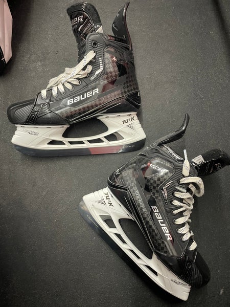 2022 Bauer Supreme Mach Hockey Skates 8.5 (Used)