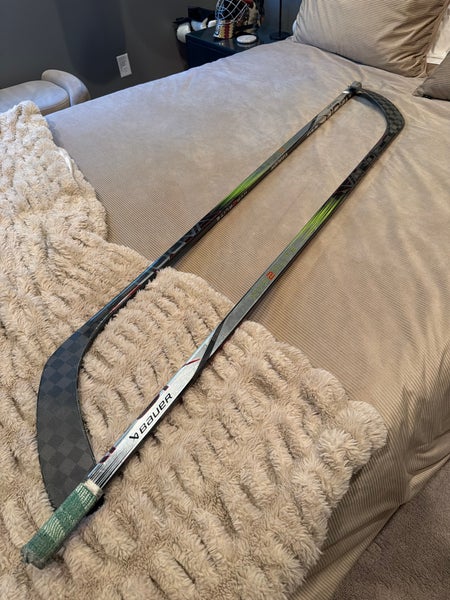 Junior Bauer Right Handed Hockey Stick P92 (Used)