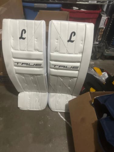 32+2” True HZRDUS 7X4-L95 Goalie Leg Pads (Used)
