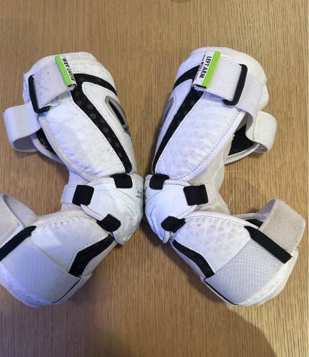 Medium Adult STX Cell V Arm Pads (Used)