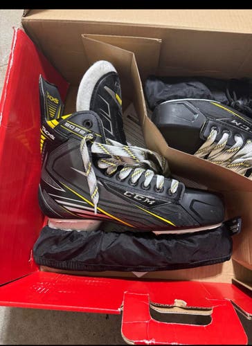 CCM Tacks Hockey Skates Extra Wide Width 10