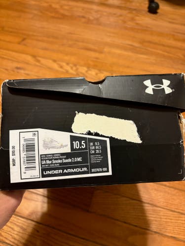 White Men's Size M 10.5 (W 11.5) Adult Under Armour Low Top (New)