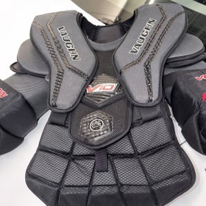 Small Vaughn V10 Pro Carbon Goalie Chest Protector