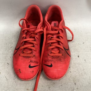 Used Nike Soccer Cleats Red Junior 04 11851-S000039570