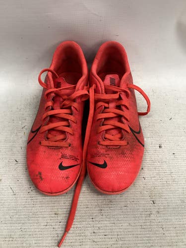 Used Nike Soccer Cleats Red Junior 04 11851-S000039570