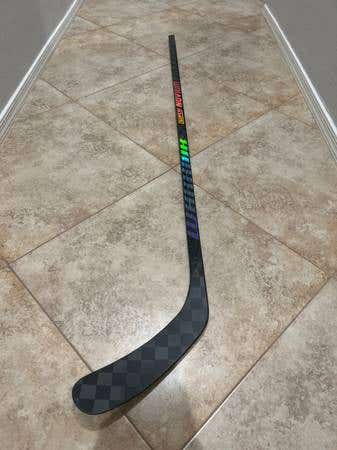 Intermediate Warrior Super Novium Right Handed Hockey Stick 55 Flex W03 (Bauer-P92 CCM-P29) New