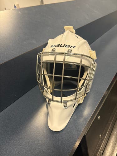 Senior Small Bauer Goalie Mask (New)