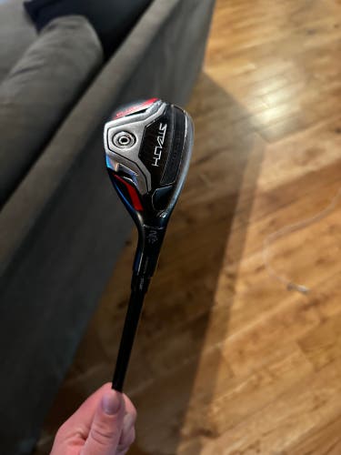 Men's TaylorMade Stealth Plus Rescue Right Handed Hybrid Regular Flex 2H (Used)