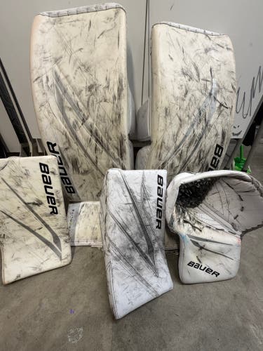 33+ Bauer Hyperlite 2 Regular Goalie Full Set READ DESCRIPTION (Used)