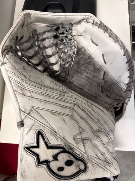 White Senior Brian's Iconik Goalie Glove Senior