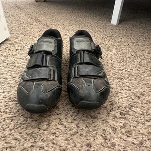 Women's Size 8 Shimano Bike Shoes (Used)