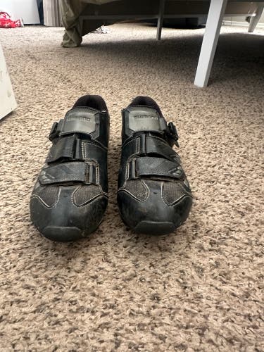 Women's Size 8 Shimano Bike Shoes (Used)