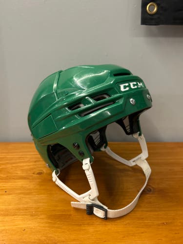 Small CCM Tacks 910 Helmet (Used) Kelly Green