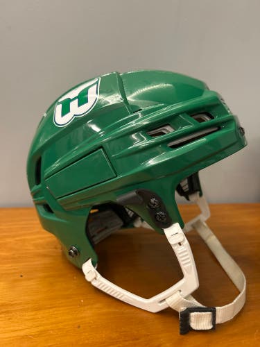 Medium CCM Tacks 910 Helmet (Used) Kelly Green