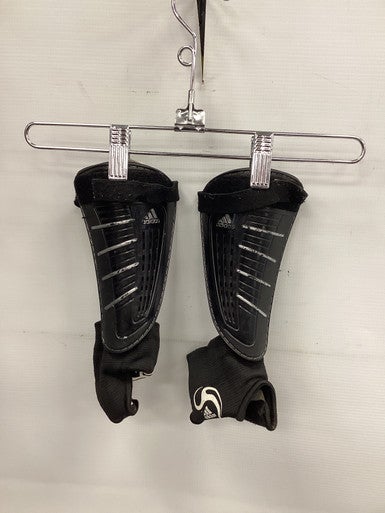 Used Adidas Soccer Shin Guards Youth Black Youth 11851-S000039505
