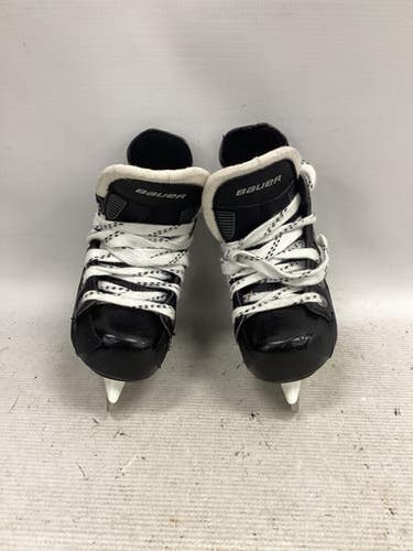 Used Bauer ONE 20 Youth Hockey Skate Youth 07.0 11851-S000039501