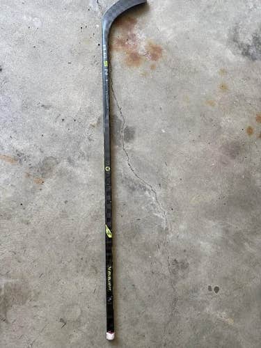 2 PACK Senior Bauer Ag5nt Left Hand Hockey Stick P28 (Used)