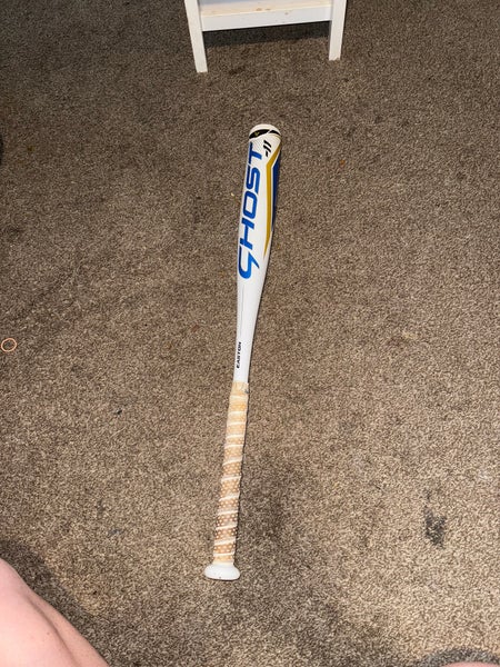 Easton Ghost Alloy Bat (-11) 16 oz 27" (Used)