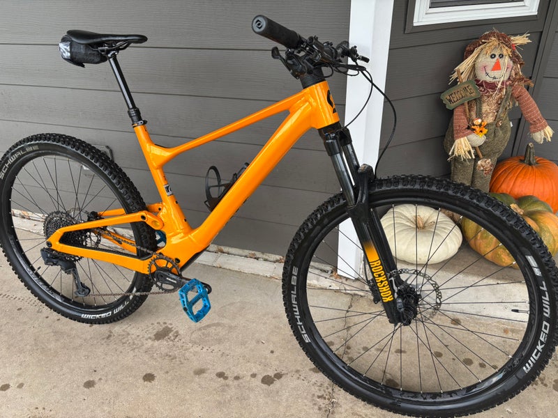 Men's 2022 Scott Mountain Bike L (Used)