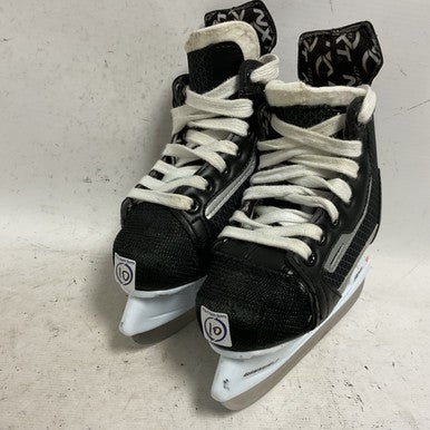 Used WinnWell AMP 300 Youth Hockey Skate Black Youth 10.0 11855-S000193651
