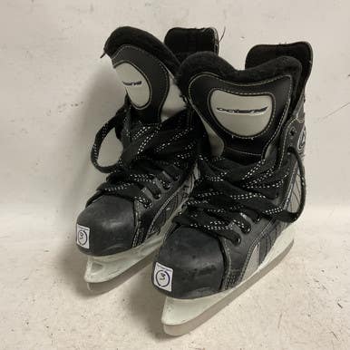 Used Easton OCTANE Junior Hockey Skate Black Junior 03 11855-S000193648