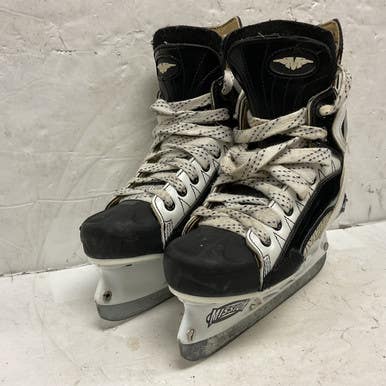 Used Mission AMP 6 Junior Hockey Skate Junior 03 11855-S000193785