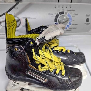 Bauer Hockey Skates (Used)